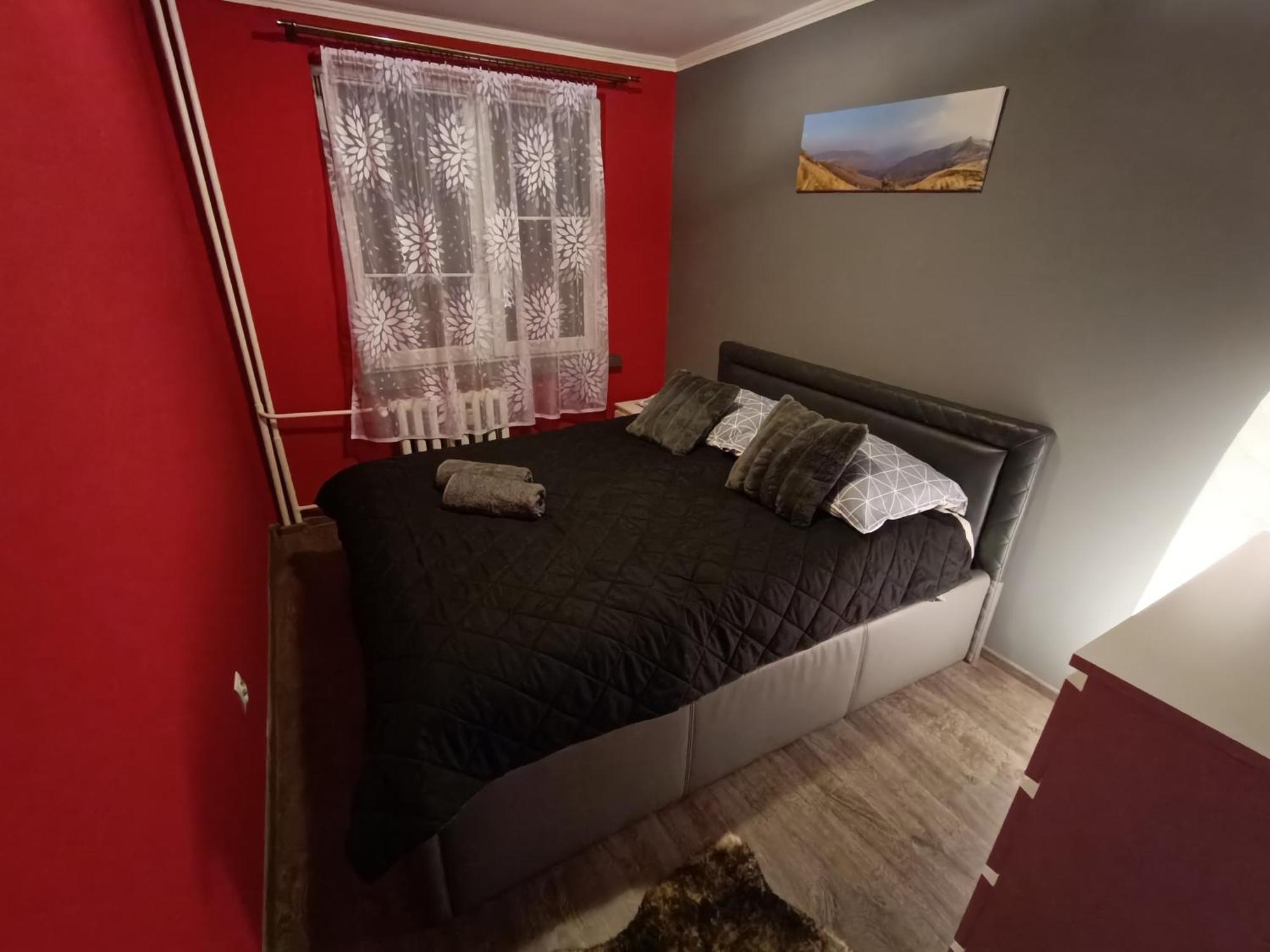 Apartament Przy Dworcu W Sanoku Exterior foto